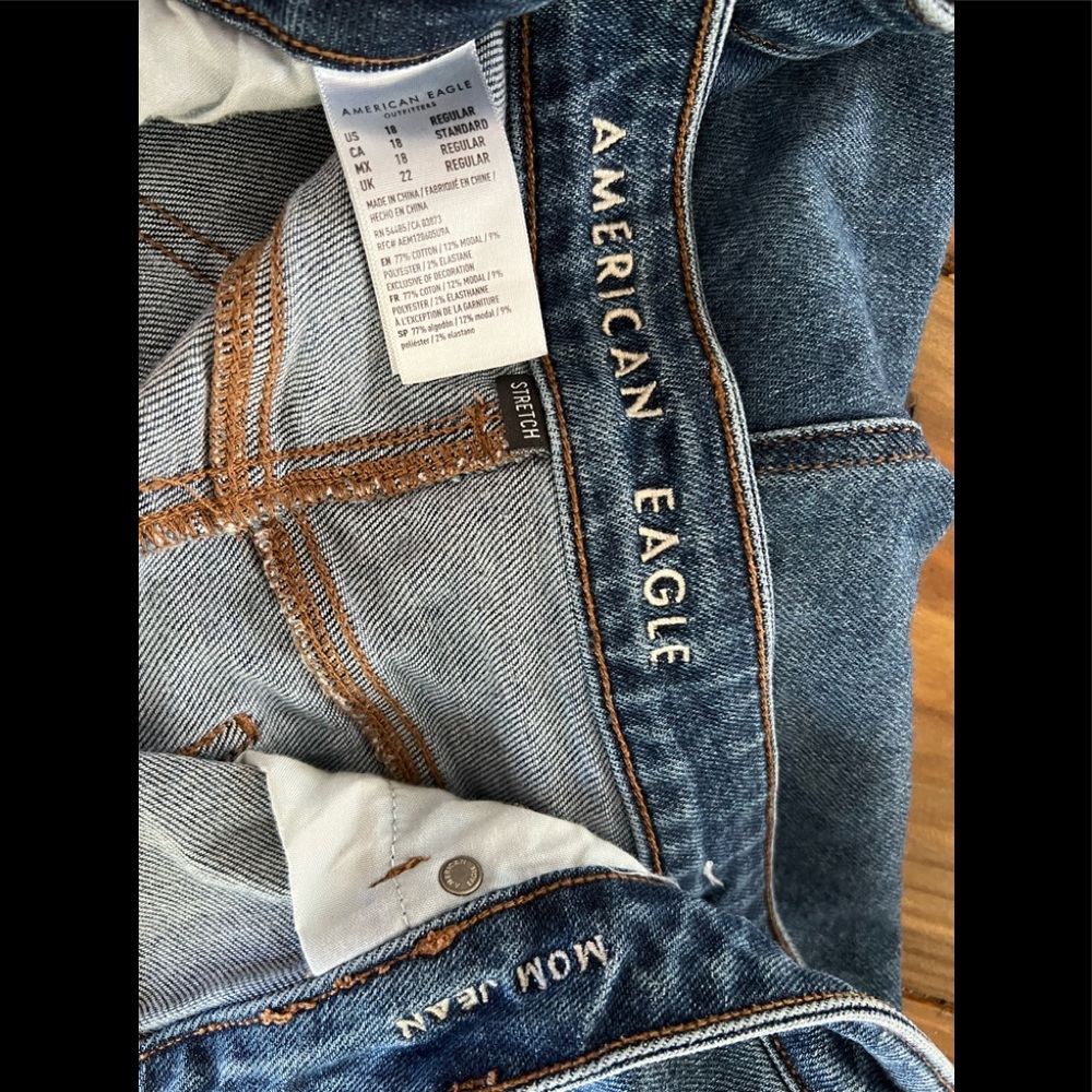 American eagle mom jeans